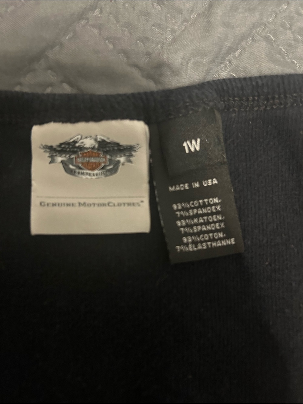 Women’s Harley-Davidson Black Tee with Subtle gold 110 anniversary Logo Detail - Picture 3 of 6